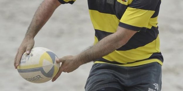 rugby en la playa